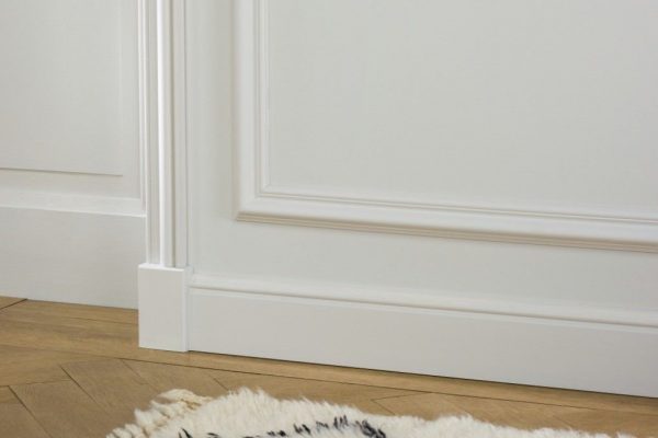 Architrave Corner Block